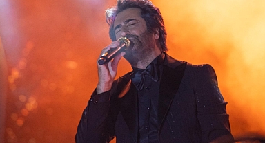 Çim Konserleri'nde Mahsun Kırmızıgül rüzgarı