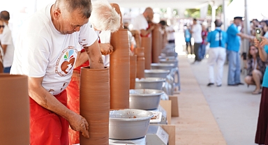 Festival zamanı... 39 ülke Menemen'de buluşacak!