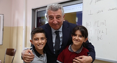 Güzelbahçe Belediyesi'nden öğrencilere destek!