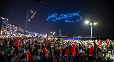 İzmir'de dolu dolu kurtuluş günü programı... Başkan Tugay'dan davet!