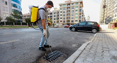 Karşıyaka'da haşerelere karşı tam saha mücadele