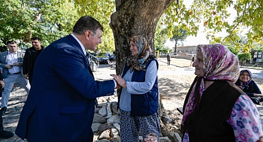Başkan Tugay bu kez Bergama'da konuştu... Büyükşehir'den sorunlara yerinde çözüm! 
