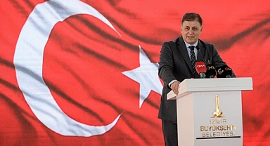 Başkan Tugay'dan cumhuriyet mesajı: İnançla ve emekle yaşayacak