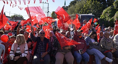Cumhuriyet coşkusu Çeşme'de kutlandı!