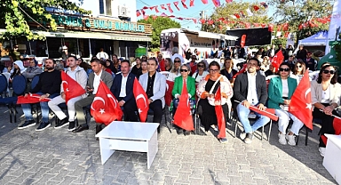 İzmir'de Cumhuriyet sevinci... Ulamış'ta etkinliklerle kutlandı