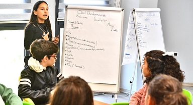 Çocuk Meclisi'nin komisyon toplantıları başladı... İzmir'de çocukların da sözü var