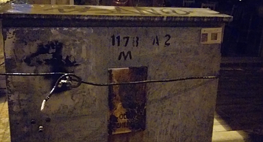 Karşıyaka'da 'bakımsız trafo' tedirginliği… Sorumlular nerede?
