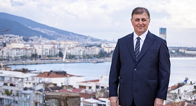 Başkan Tugay'dan İzmirlilere yeni yıl mesajı