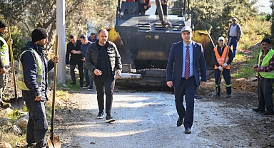 Bornova'da 8 mahalleye eş zamanlı asfalt serimi