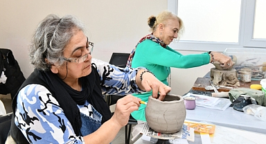 Çiğli'nin kültür kursları tüm hızıyla devam ediyor