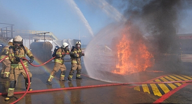 İzmir itfaiyesine uluslararası sertifika... Yangın eğitiminde yeni dönem!