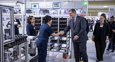 Başkan Tugay'dan Eldor Fabrikası'na ziyaret... İzmir'e yatırım mesajı