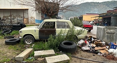 Bayındır Sanayi Sitesi çöp deposuna döndü!