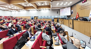 İzBB meclisinde dikkat çeken diyaloglar! Başkan Eşki'den ayetli cevap!