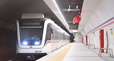İzmir Metrosu'nda akşam seferlerine kesintisiz ulaşım düzeni!