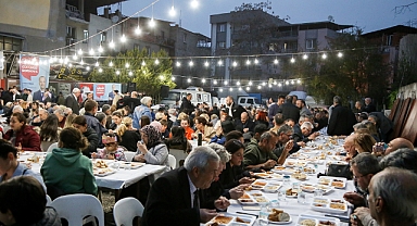 Bornova'da her gün bin kişiye iftar yemeği