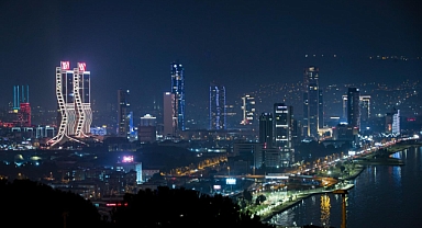 İzmir'de dış cephe aydınlatmasında yeni dönem