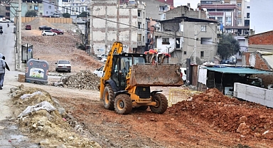 Karabağlar'da trafik sorununa neşter! 