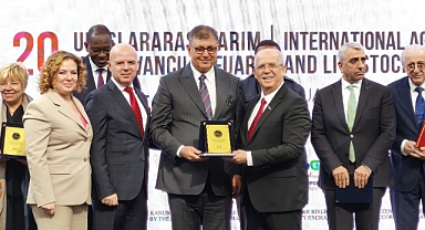 Tugay'dan 'fuar'a özel yatırımlar… Otel, metro ve kongre merkezi geliyor!