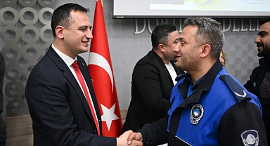 Başkan Ömer Eşki işçilerle bayramlaştı
