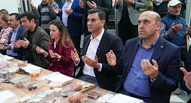 Başkan Zeyrek Akhisar'da Balkan Göçmenleri ile iftarda buluştu