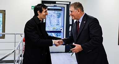 Büyükşehir'de İtalya zirvesi... 94'üncü İEF'ye davet!