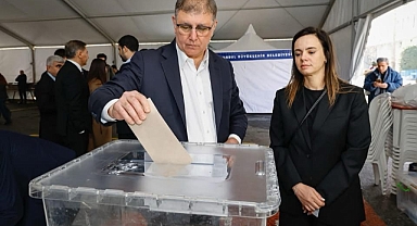 CHP'li Başkan Tugay oyunu Saraçhane'de kullandı!