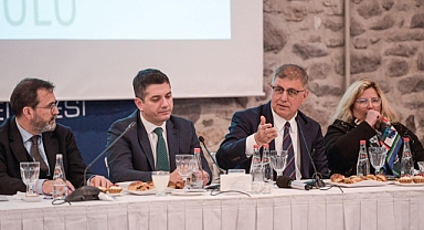 Başkan Tugay'dan kentsel dönüşümde kararlılık mesajı