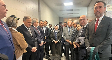 CHP heyeti Ümit Özdağ'ın duruşması için Çağlayan'da