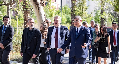 Başkan Tugay'dan AB Heyetine çevre ve sürdürülebilirlik tanıtımı