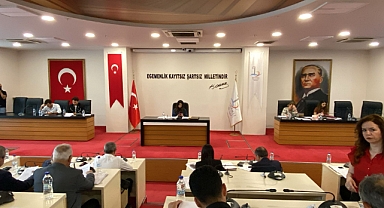 Bayraklı Meclisi'nde gündem kesin hesap!