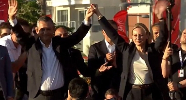 DEVA Partisi'nden istifa etmişti... CHP'nin İzmir'deki 13'üncü milletvekili oldu