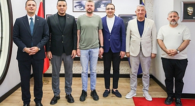 İzmirli belediye başkanlarından Görkem Duman'a destek ziyaret!