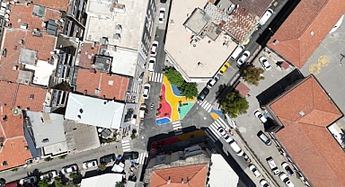 Konak'ta okul yollarına renkli dokunuş