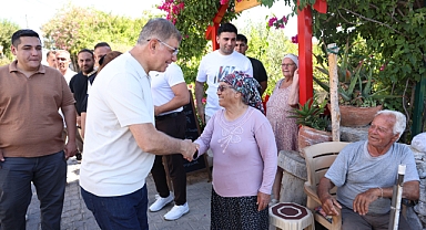 Başkan Tugay yangın bölgelerini yalnız bırakmıyor