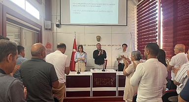 Seferihisar Meclisinde dayanışma mesajı: Ayakta alkışlandılar