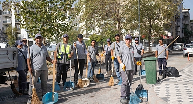 Bornova'da her gün iki mahallede derinlemesine temizlik