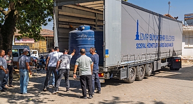 İzmir Büyükşehir yanan köylere can suyu oluyor