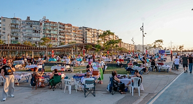 Karantina Meydanı'nda renkli kermes