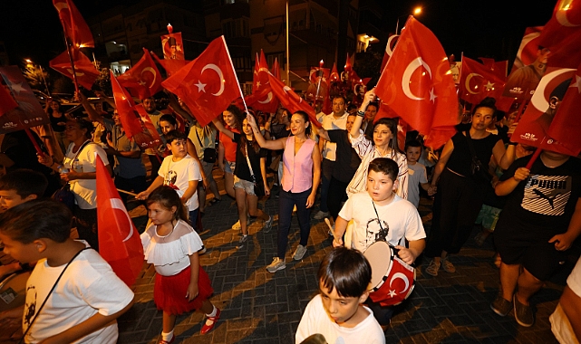 Selçuk'ta 30 Ağustos sevinci: Zafere Uyanan Gece