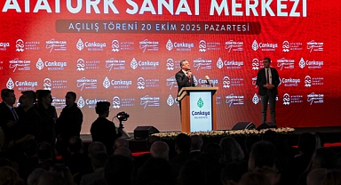 CHP Lideri Özgür Özel: “‘İpe Sapa Gelmez İftiranameler’ Demiştik, 500 Sayfalık Bir Perişanlık Belgesiyle Karşı Karşıyayız”