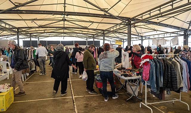 İkinci El Pazarı 5 ilçede dayanışmayı büyütüyor!