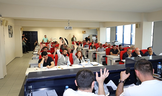 Menderes'te bütçeye onay