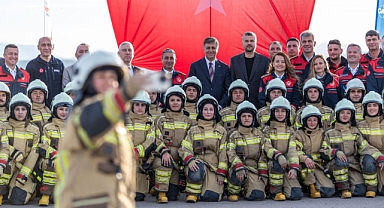 İzmir'in yeni itfaiye memurları göreve hazır!