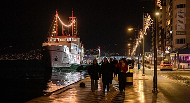 İzmir 2026'ya ışıl ışıl giriyor