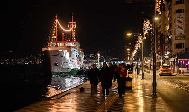 İzmir 2026'ya ışıl ışıl giriyor