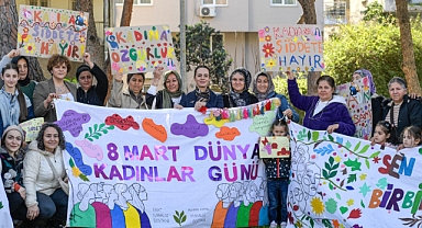 8 Mart Dayanışma Noktalarında kadınların sesi yükseldi