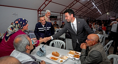 Bayraklı Belediyesi Ramazan sofralarını mahallelere taşıyor