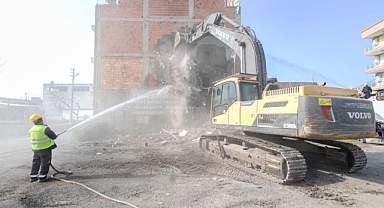 Karşıyaka'da kesintisiz ulaşım için yoğun tempo