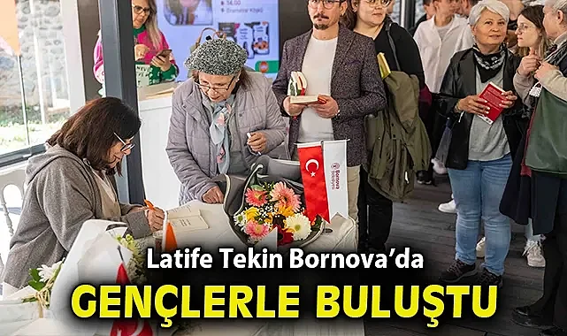 Latife Tekin Bornova'da gençlerle buluştu